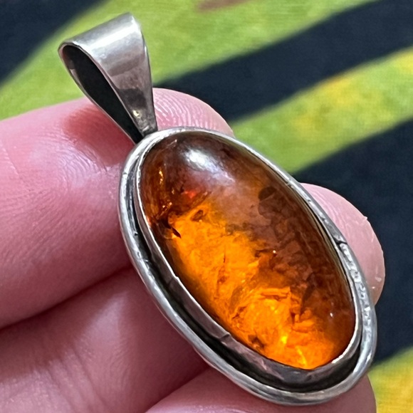 VTG Artisan Made Baltic Amber Sterling Silver Pendant - Picture 6 of 6